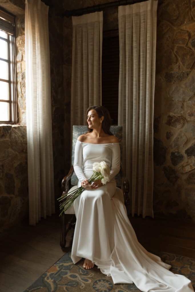 Beautiful bride at Bella Collina wedding photographed by The Deans Photography, showcasing Tuscan-inspired architecture and sweeping views of Central Florida’s rolling hills.