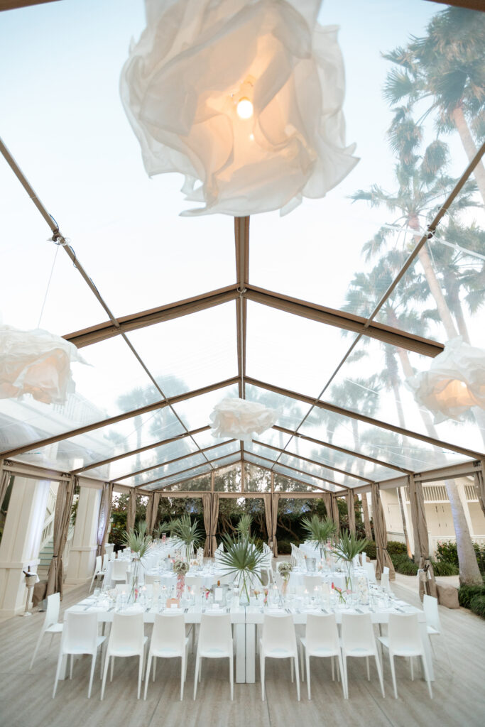 Intimate reception area at Windsor in Vero Beach, Florida photographed by The Deans Photography.